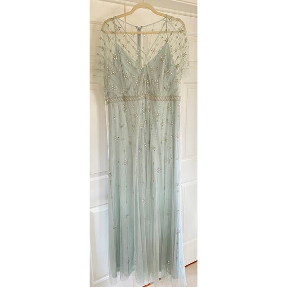NWOT Mac Duggal Light Blue  Embellished Flutter Sleeve A Line Gown, sz 12 598$ - Picture 2 of 8